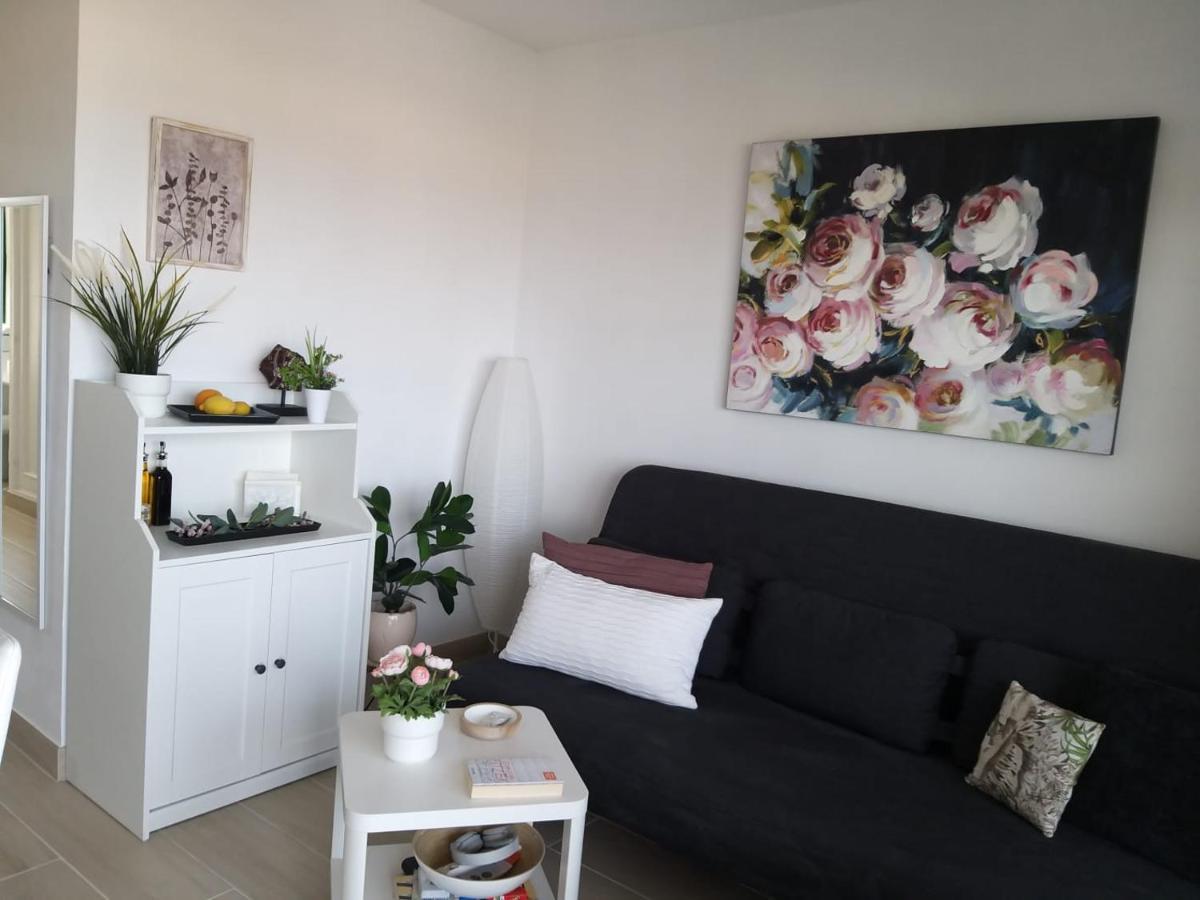 Neu Renoviertes, Huebsches Und Gemuetliches Appartement Mit Balkon Und Meerblick Коста-де-Антіґуа Екстер'єр фото